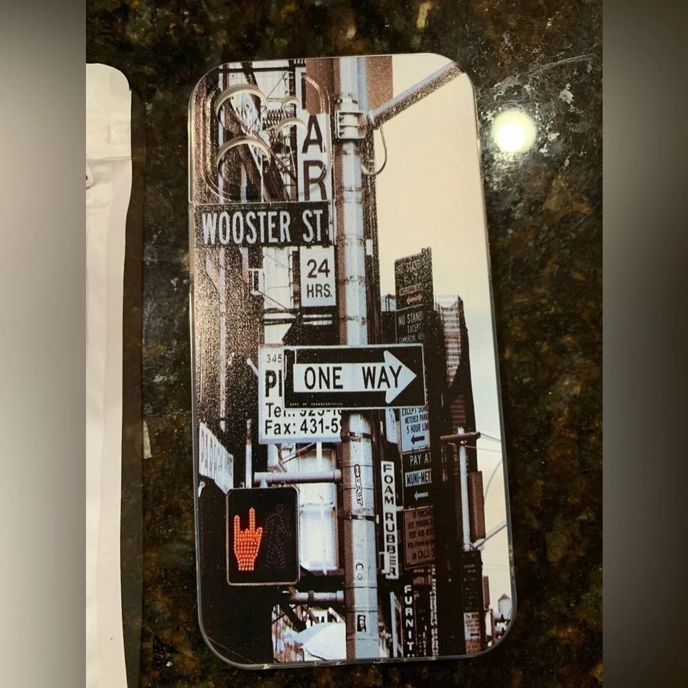 APPLE iPhone 12 case NWT